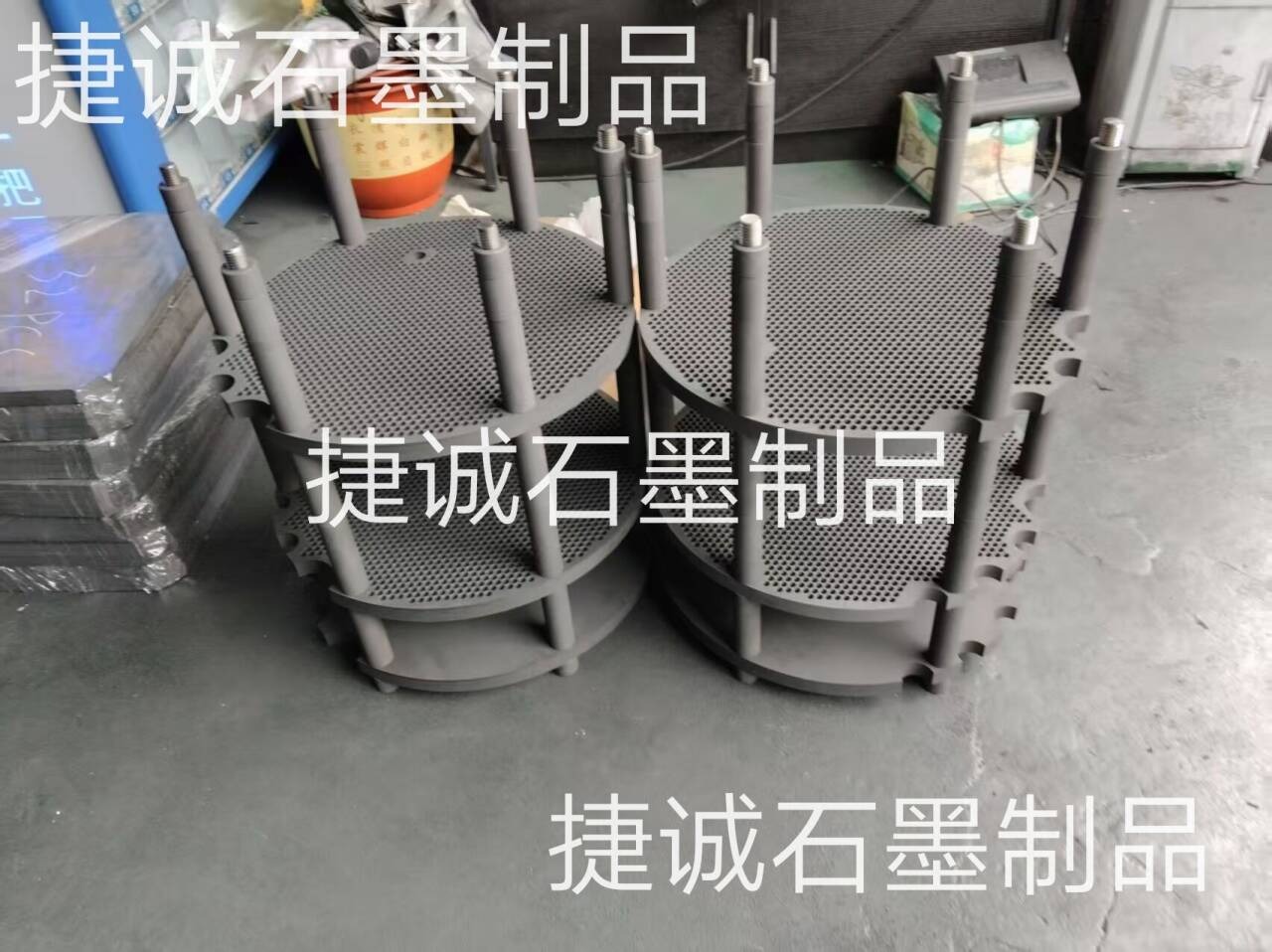 硬質(zhì)合金石墨盤，石墨盤，刀具燒結(jié)石墨盤，石墨盤加工，銅管燒結(jié)石墨盤，燒結(jié)石墨盤，石墨盤加工廠，石墨盤生產(chǎn)廠家